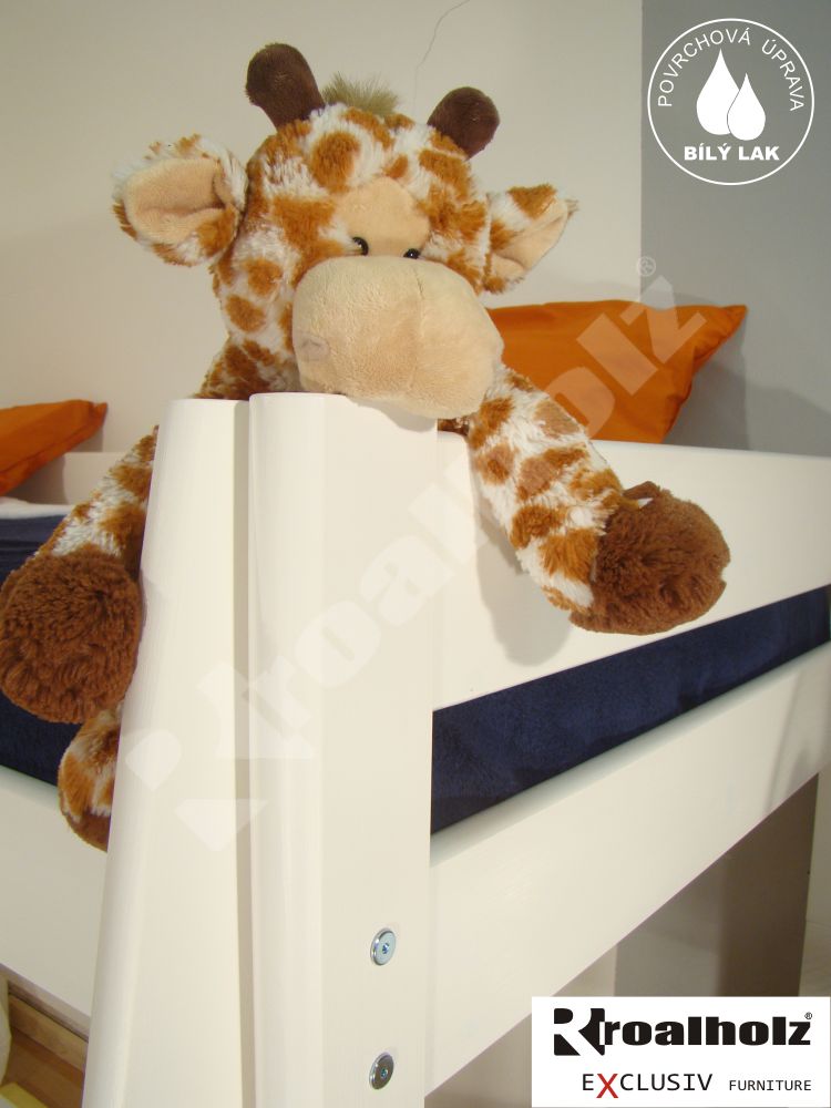 INGE V bílá patrová postel z masivu, bílé horní spaní