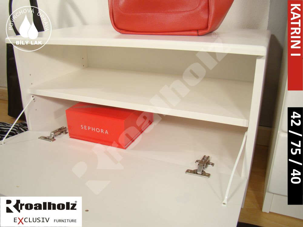 bílá nízká komoda z masivu KATRIN I, nízká bílá skříňka