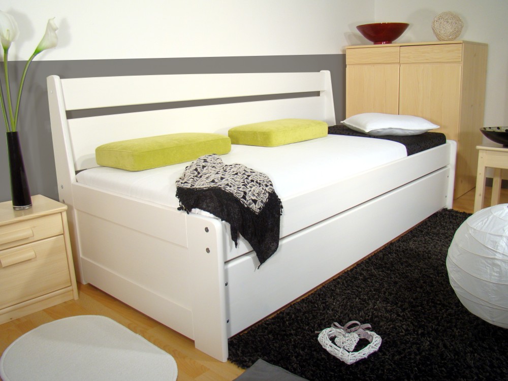 bílá rozkládací postel z masivu DUO SOFI N+N bílá
