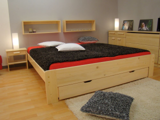 SLEVA - manželská postel masiv LINDA 2v1 160x200 / Čirý lak