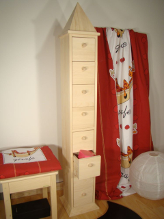 VÝPRODEJ - dřevěná design šuplíková VĚŽ