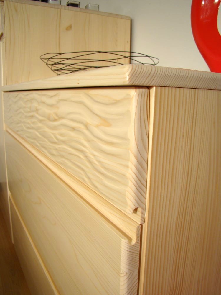 dřevěná šuplíková komoda z masivu LENIOS III 75x75/90x40