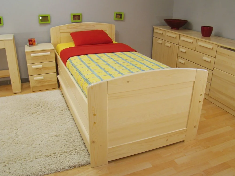 senior zvýšená postel z masivu PAVLA SENIOR