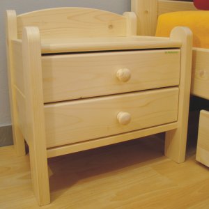 dřevěný šuplíkový noční stolek z masivu RADKA 